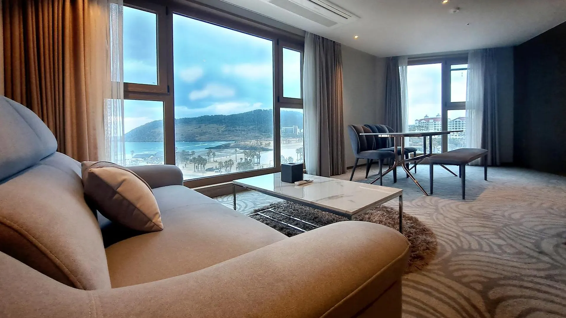 Saint Beach Hotel Czedżu Korea Południowa