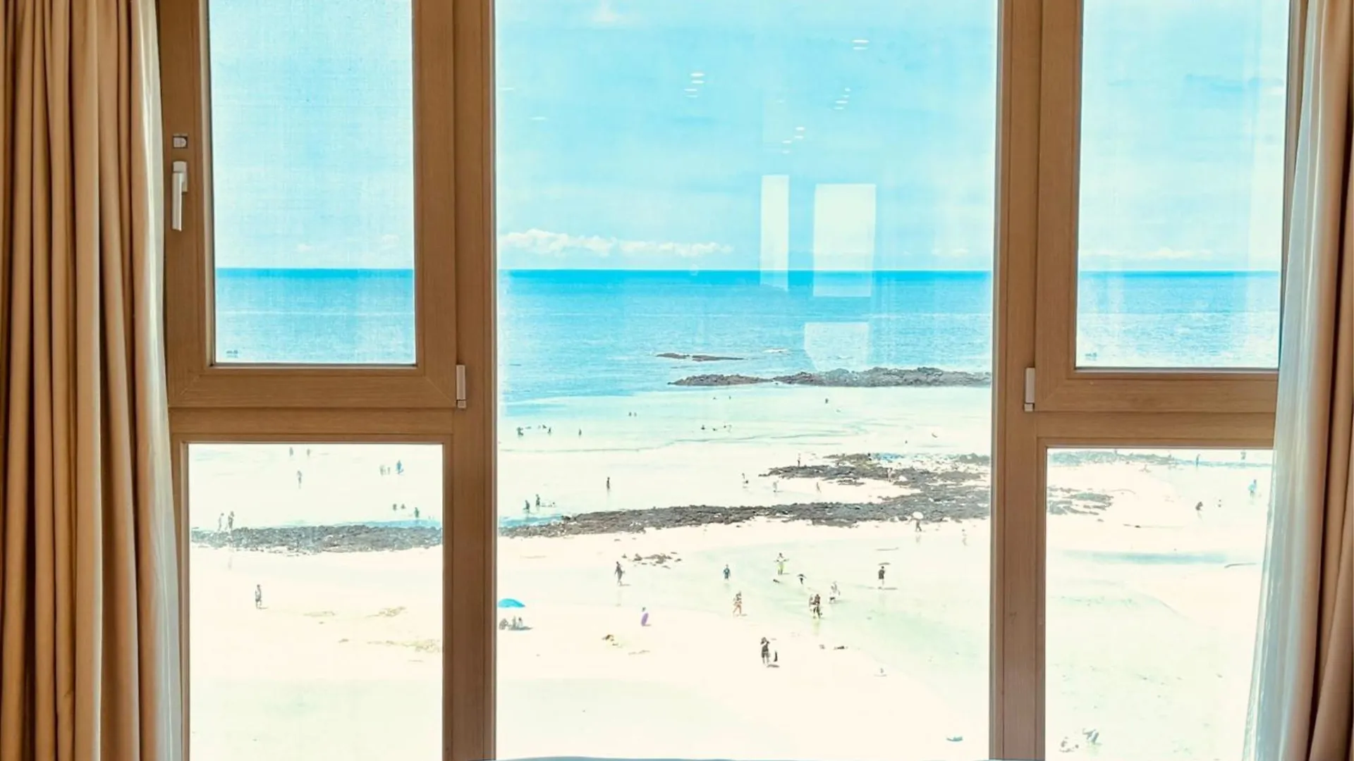 Saint Beach Hotel Jeju