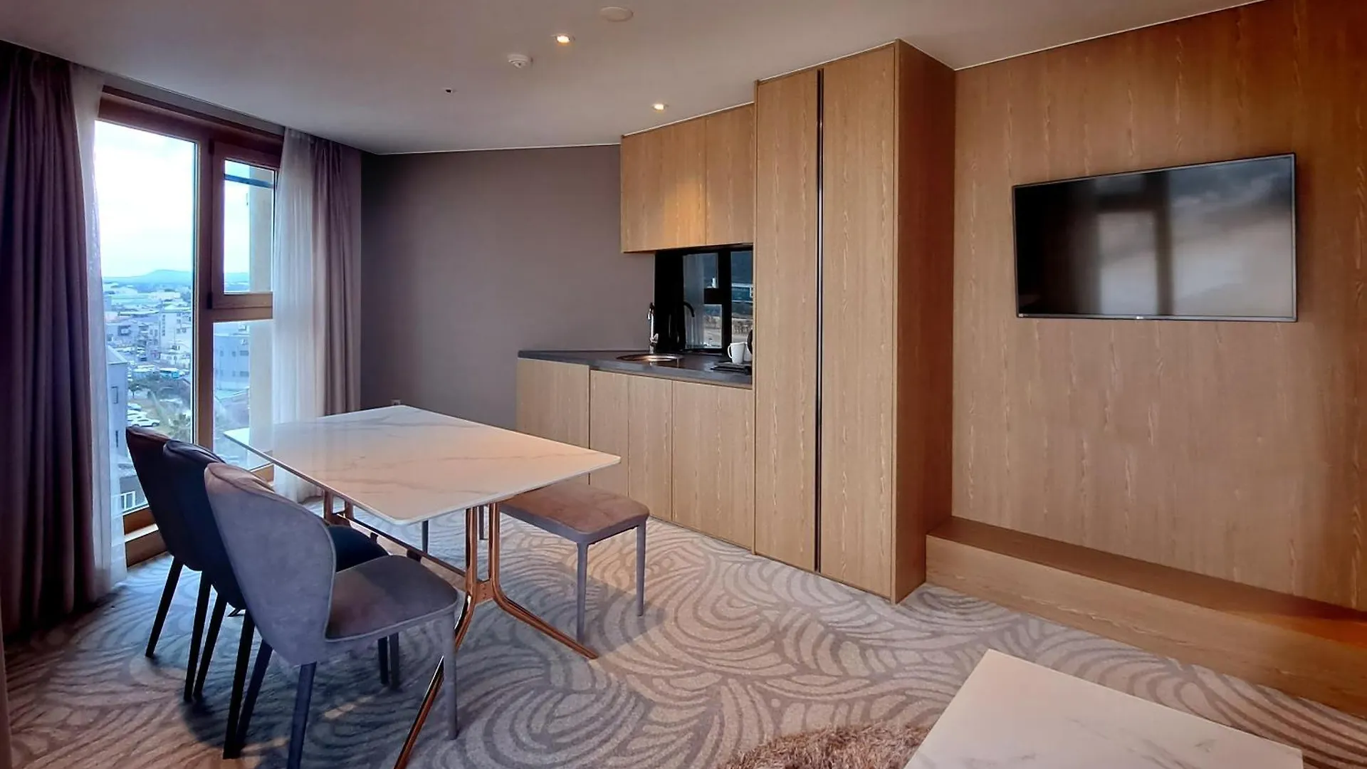 Saint Beach Hotel Jeju