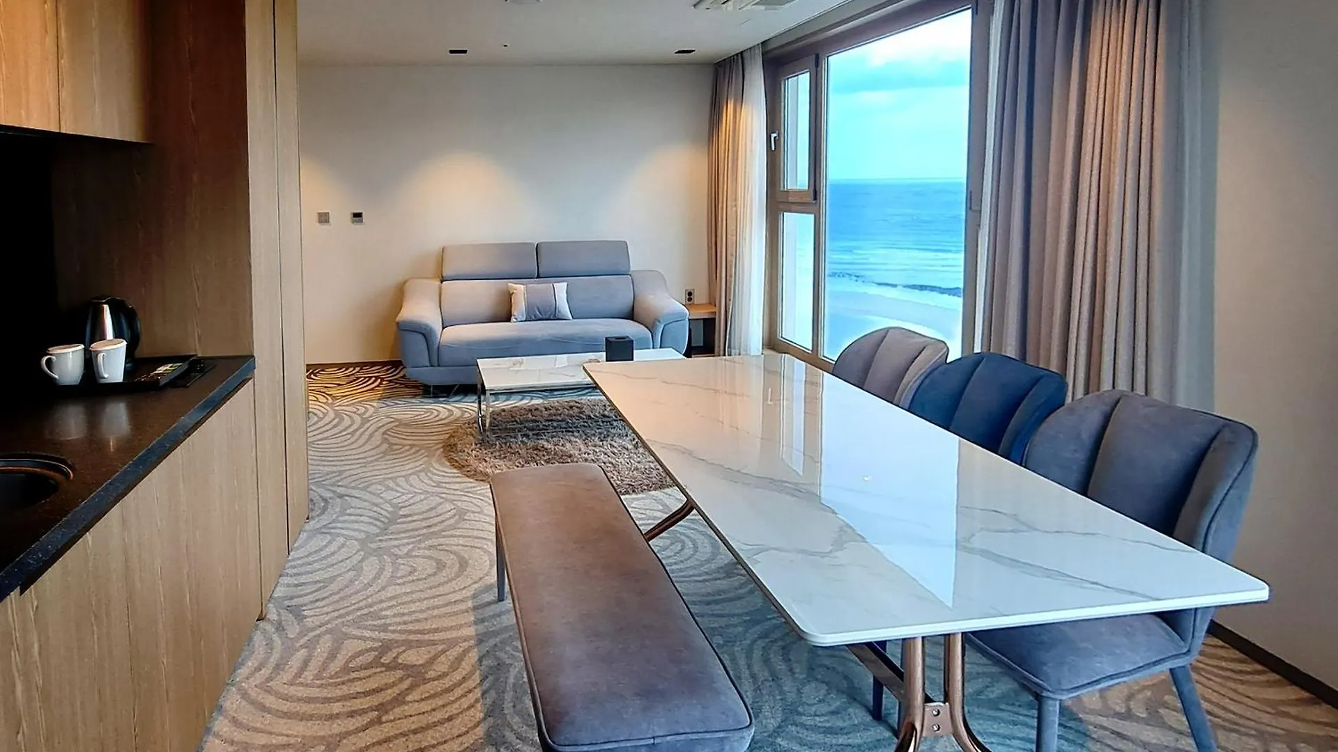 Saint Beach Hotel Jeju